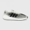 Ανδρικά Sneakers Αθλητικά Adidas Originals Swift Run μαύρο